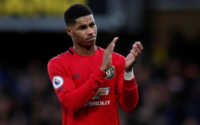 亿博电竞独家-佩洛娃这脚射门力量十足